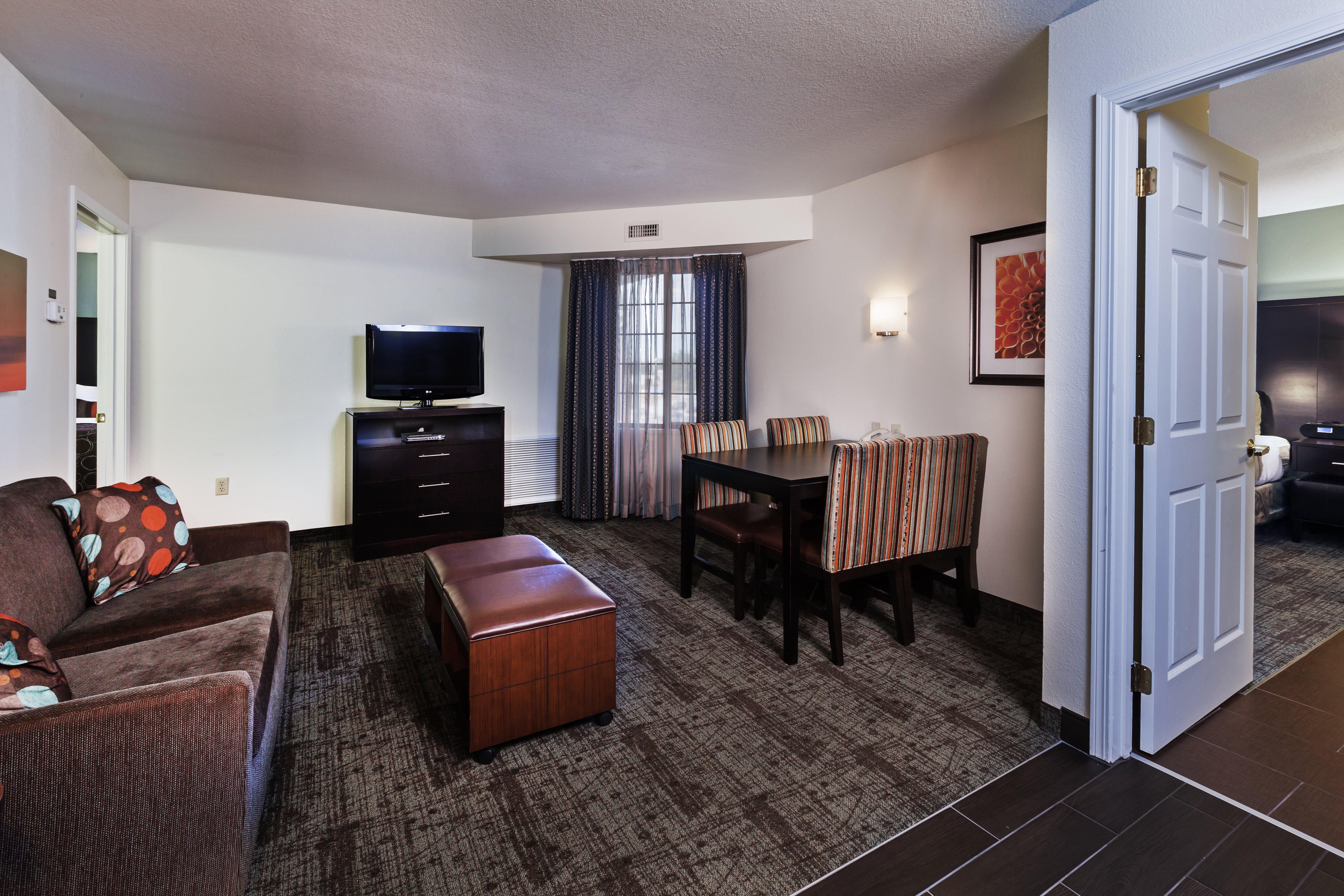 Staybridge Suites Tulsa-Woodland Hills By Ihg Exterior foto