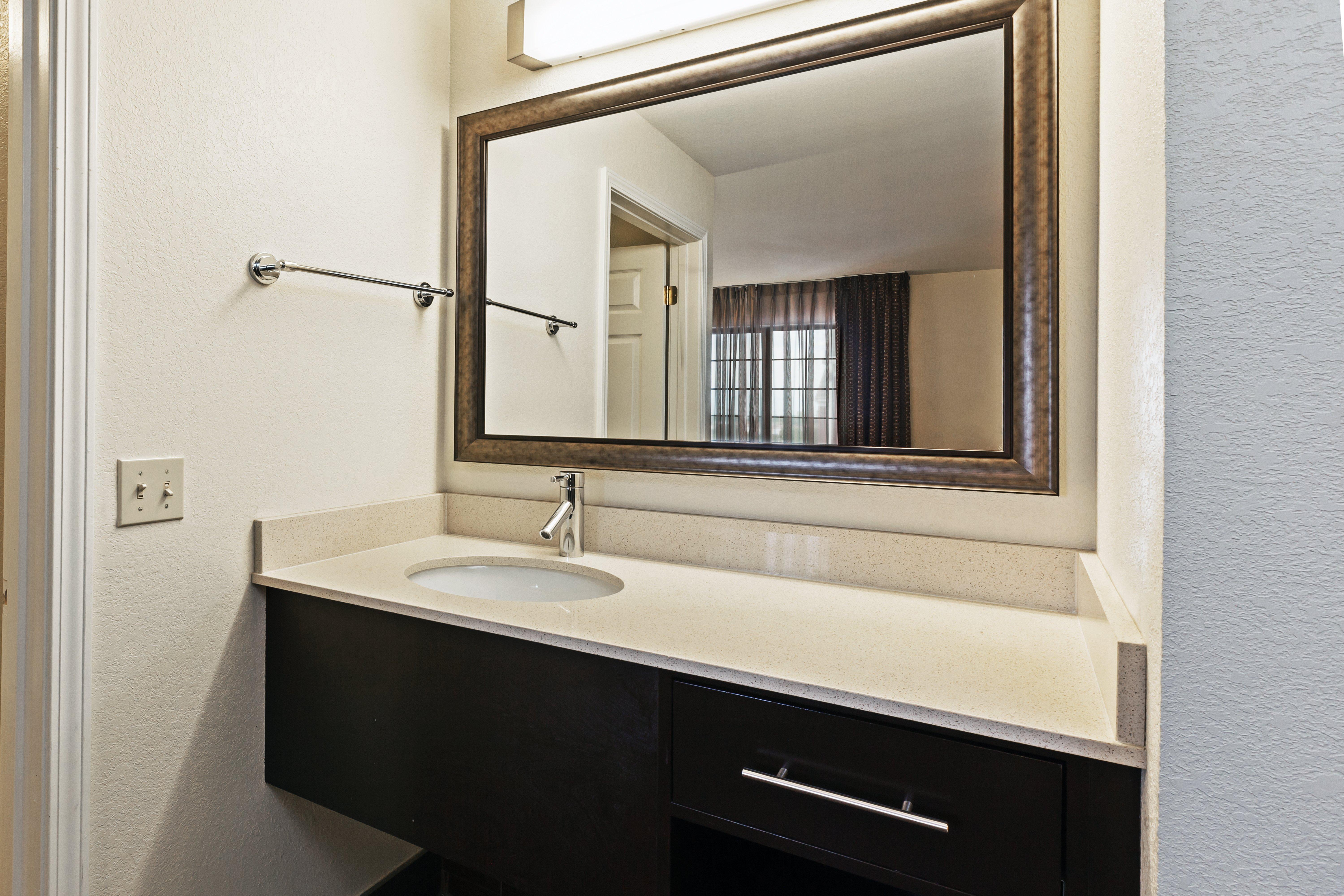 Staybridge Suites Tulsa-Woodland Hills By Ihg Exterior foto