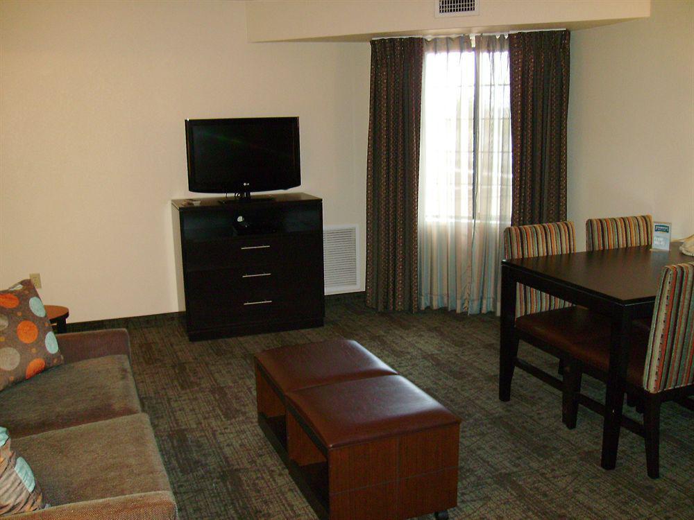 Staybridge Suites Tulsa-Woodland Hills By Ihg Exterior foto